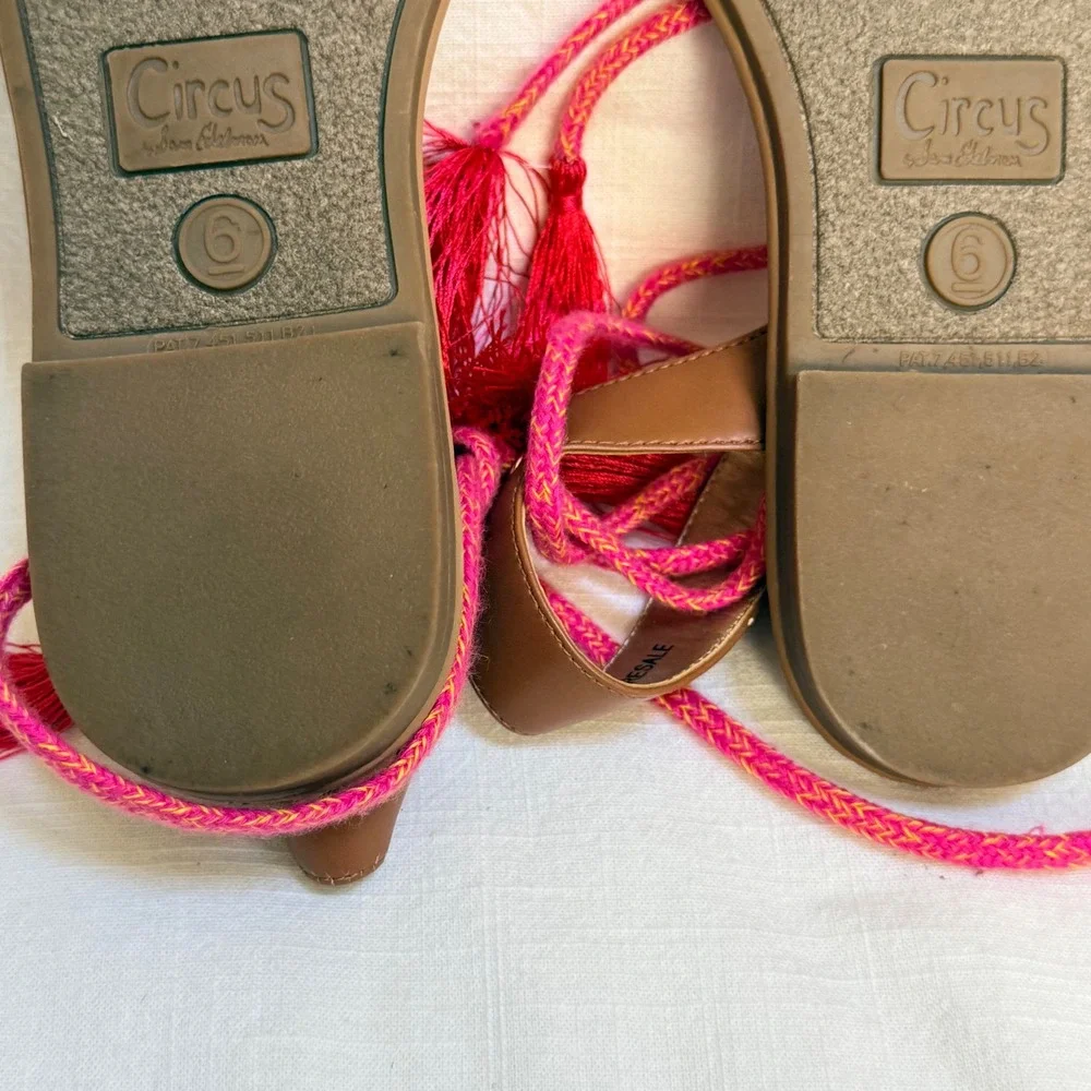Circus by Sam Edelman Binx Sandals 6 Brown Pink Beaded Fruit Tassel Lace Up Flat